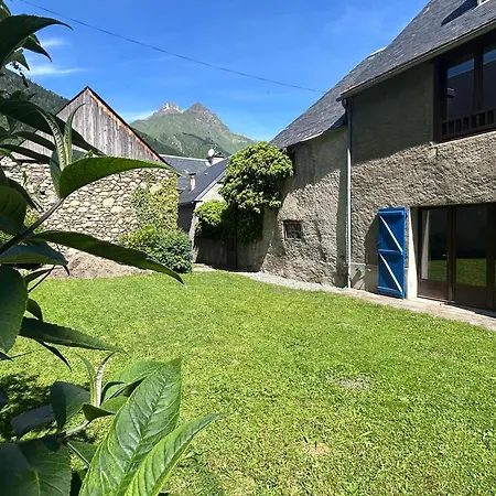 Grande Maison Chaleureuse * Bazus-Aure