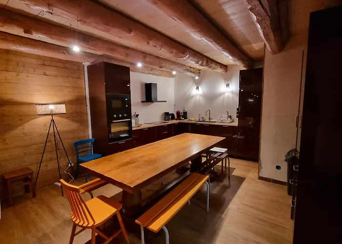 Grande Maison Chaleureuse * Bazus-Aure